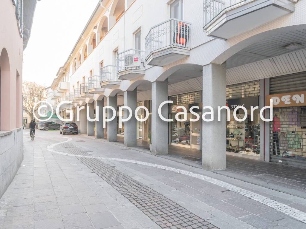 negozio in vendita a Cernusco sul Naviglio