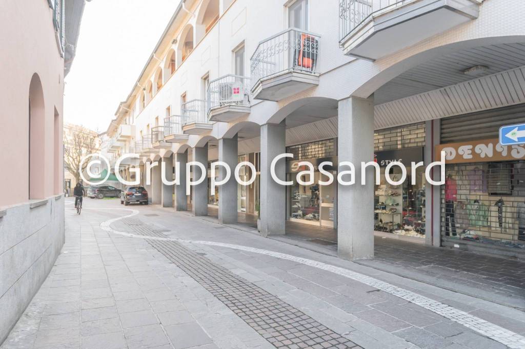 negozio in vendita a Cernusco sul Naviglio