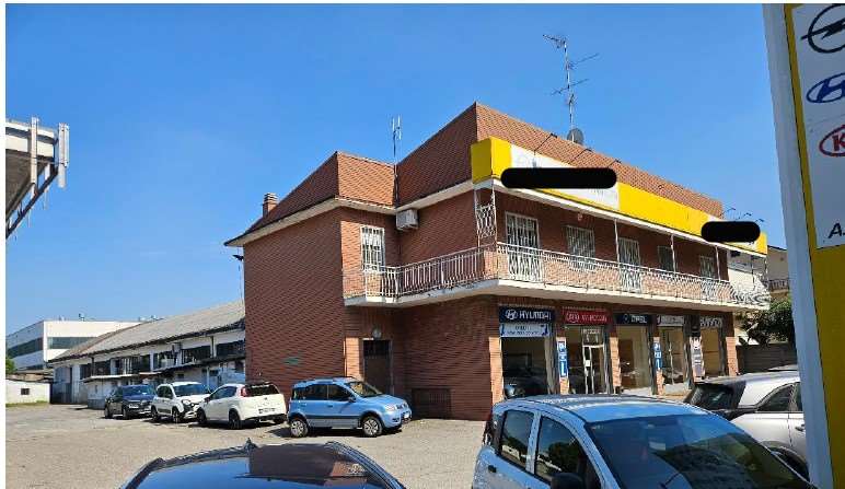 capannone in vendita a Cernusco sul Naviglio