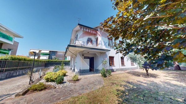casa indipendente in vendita a Cernusco sul Naviglio