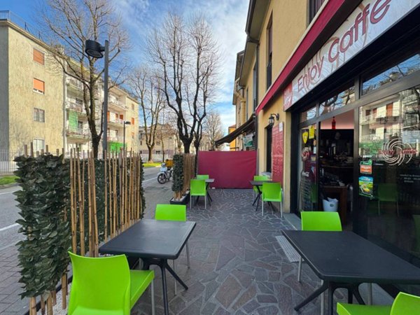 negozio in vendita a Cernusco sul Naviglio