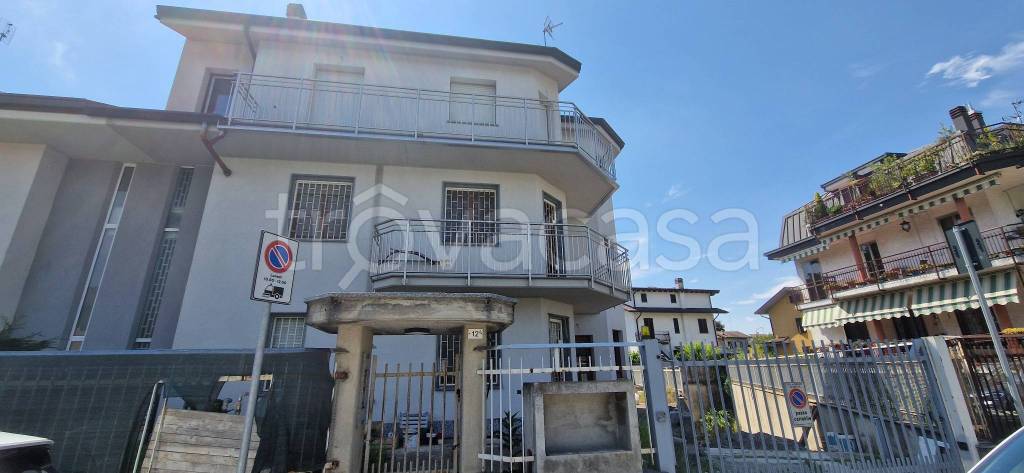 casa indipendente in vendita a Cernusco sul Naviglio in zona Ronco