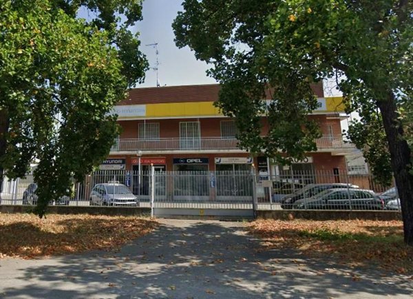 capannone in vendita a Cernusco sul Naviglio