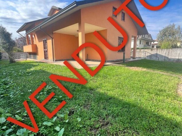 casa indipendente in vendita a Cernusco sul Naviglio