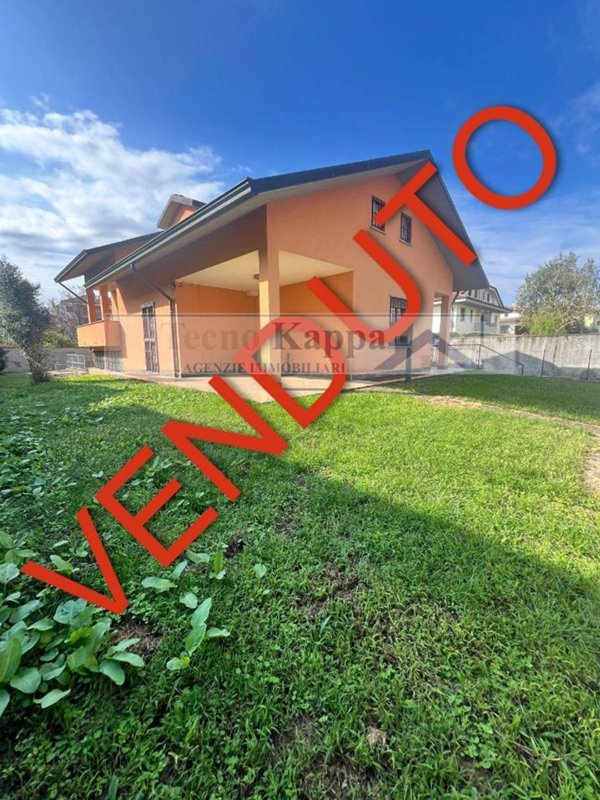 casa indipendente in vendita a Cernusco sul Naviglio