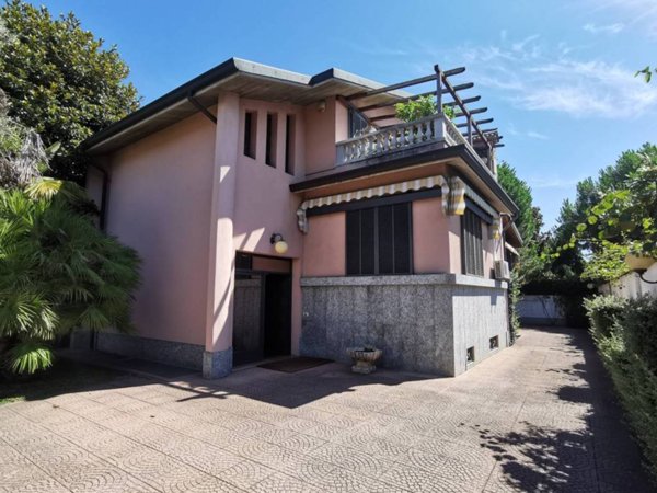 casa indipendente in vendita a Cernusco sul Naviglio