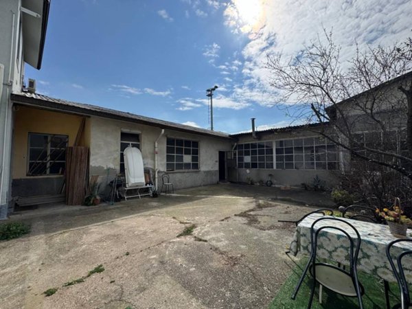 intera palazzina in vendita a Cernusco sul Naviglio