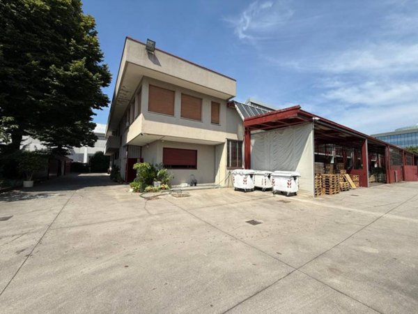 terreno edificabile in vendita a Cernusco sul Naviglio