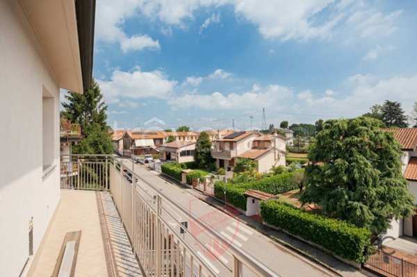casa indipendente in vendita a Cernusco sul Naviglio in zona Ronco