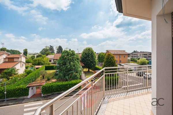 appartamento in vendita a Cernusco sul Naviglio in zona Ronco