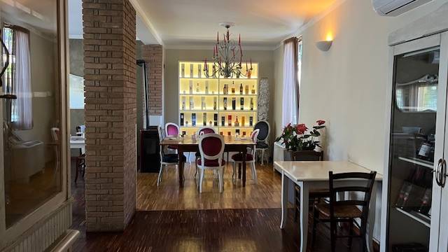 negozio in vendita a Cernusco sul Naviglio