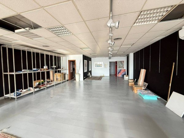 ufficio in vendita a Cernusco sul Naviglio