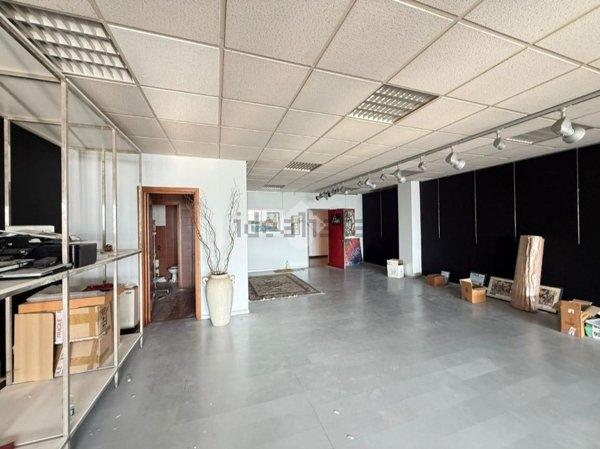 ufficio in vendita a Cernusco sul Naviglio