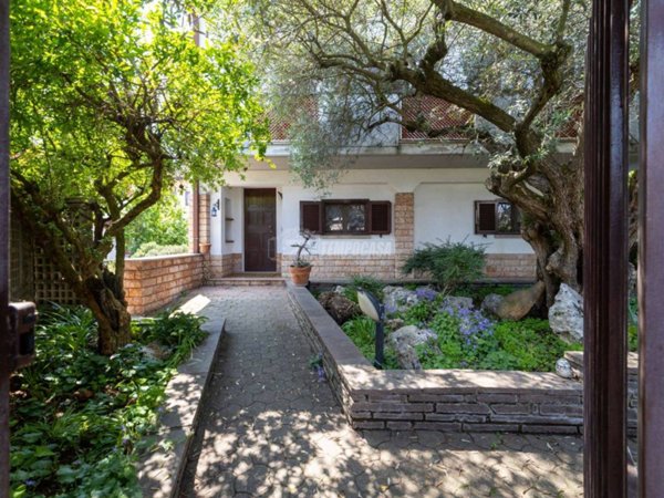 casa indipendente in vendita a Cernusco sul Naviglio