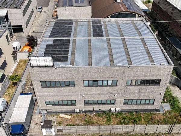 locale commerciale in vendita a Cernusco sul Naviglio