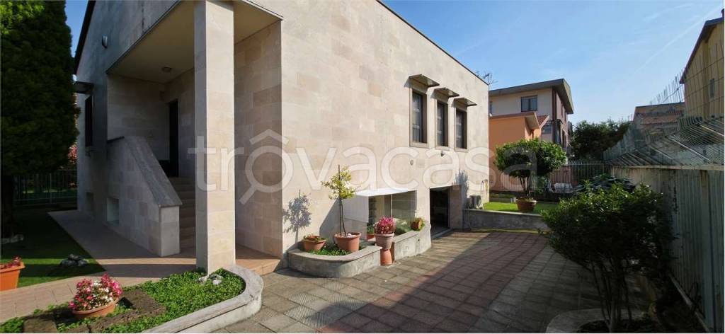 casa indipendente in vendita a Cernusco sul Naviglio