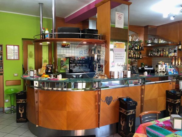 negozio in vendita a Cernusco sul Naviglio