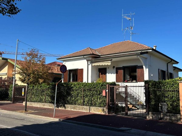 casa indipendente in vendita a Cernusco sul Naviglio