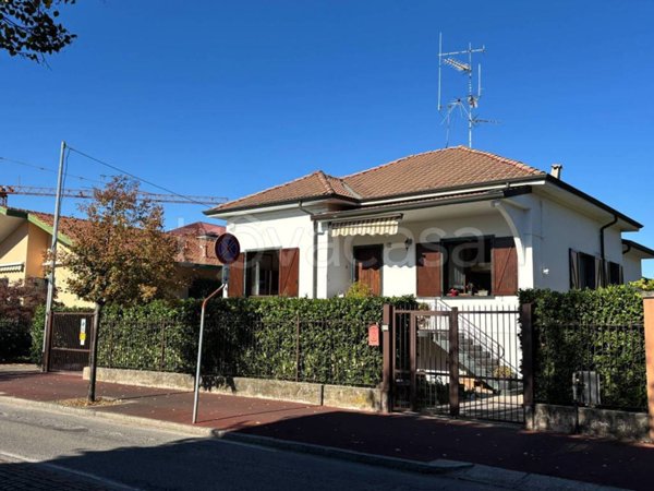 casa indipendente in vendita a Cernusco sul Naviglio