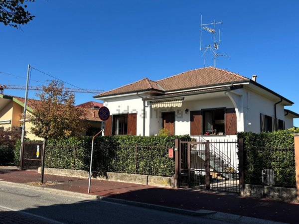 casa indipendente in vendita a Cernusco sul Naviglio