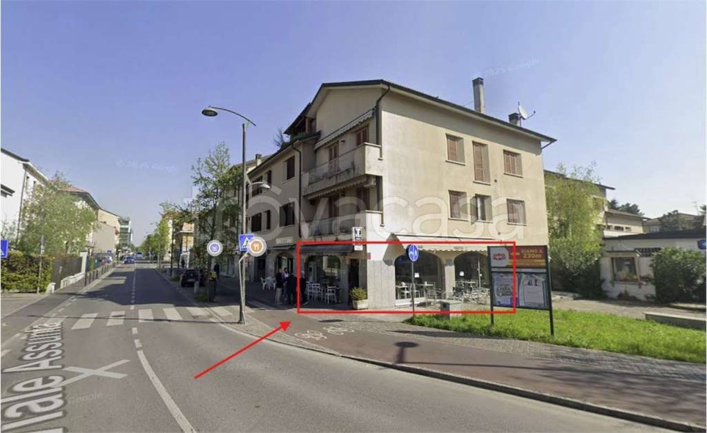 negozio in vendita a Cernusco sul Naviglio