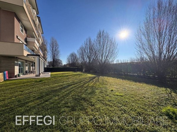 negozio in vendita a Cernusco sul Naviglio