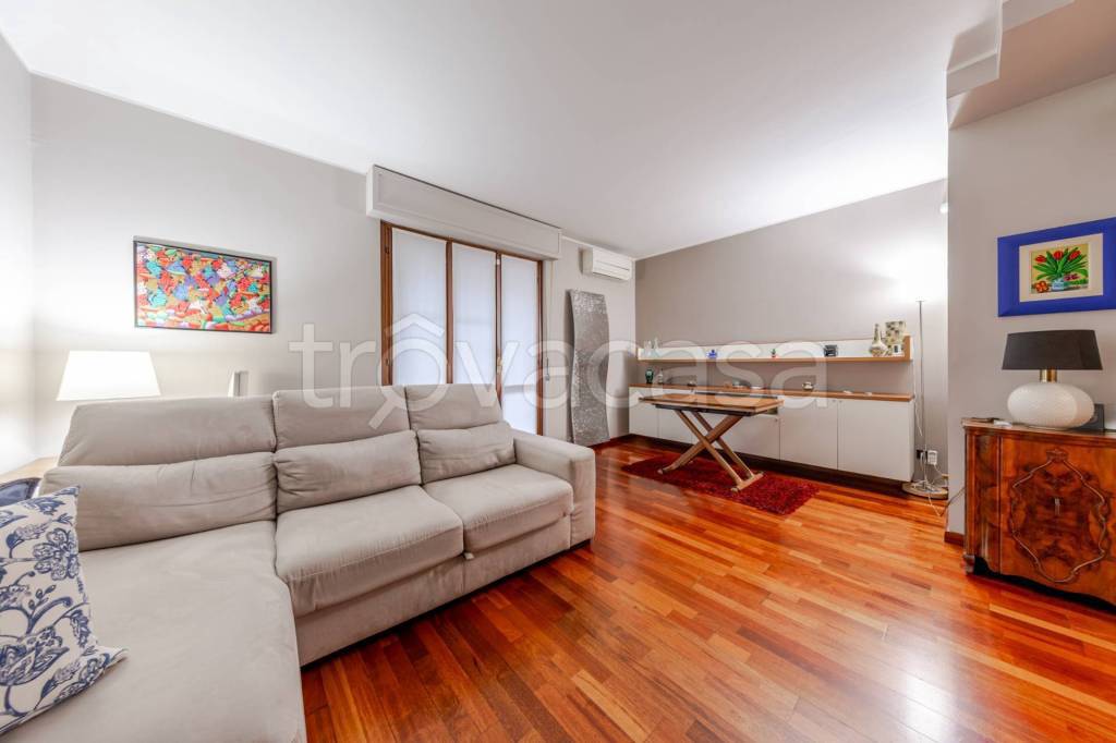 appartamento in vendita a Cernusco sul Naviglio