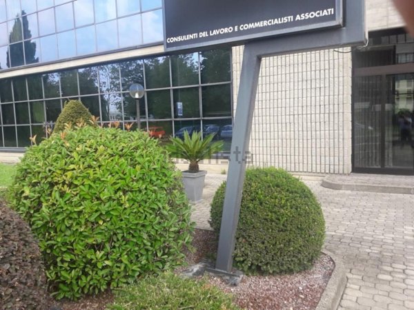 ufficio in vendita a Cernusco sul Naviglio