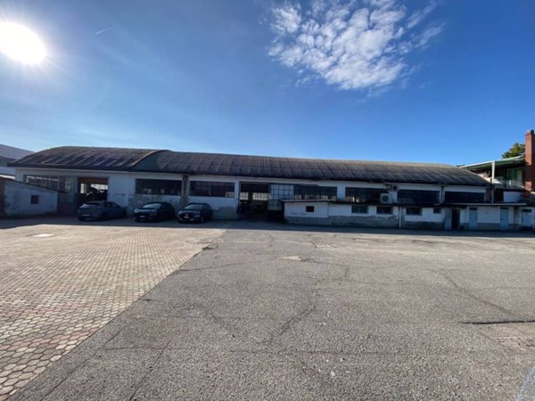 negozio in vendita a Cernusco sul Naviglio