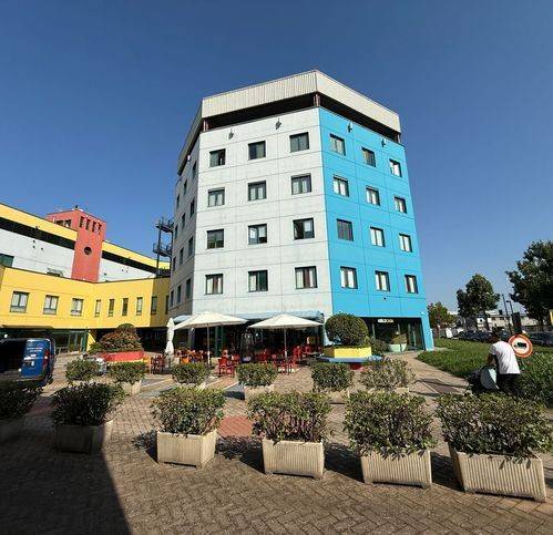 ufficio in vendita a Cernusco sul Naviglio