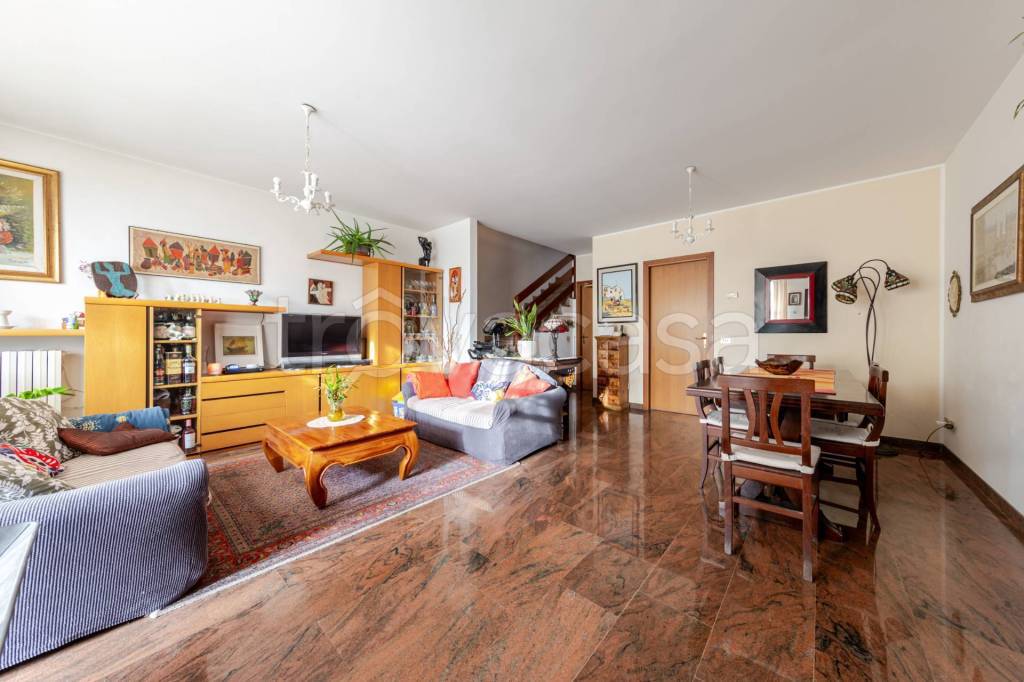 casa indipendente in vendita a Cernusco sul Naviglio