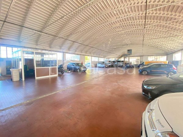 locale commerciale in vendita a Cernusco sul Naviglio