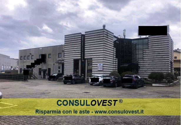 capannone in vendita a Cernusco sul Naviglio