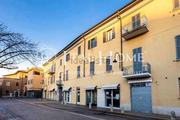 negozio in vendita a Cernusco sul Naviglio