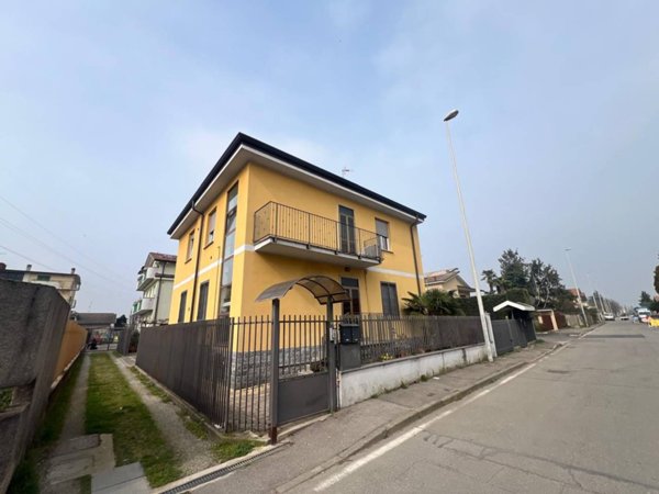 casa indipendente in vendita a Cernusco sul Naviglio