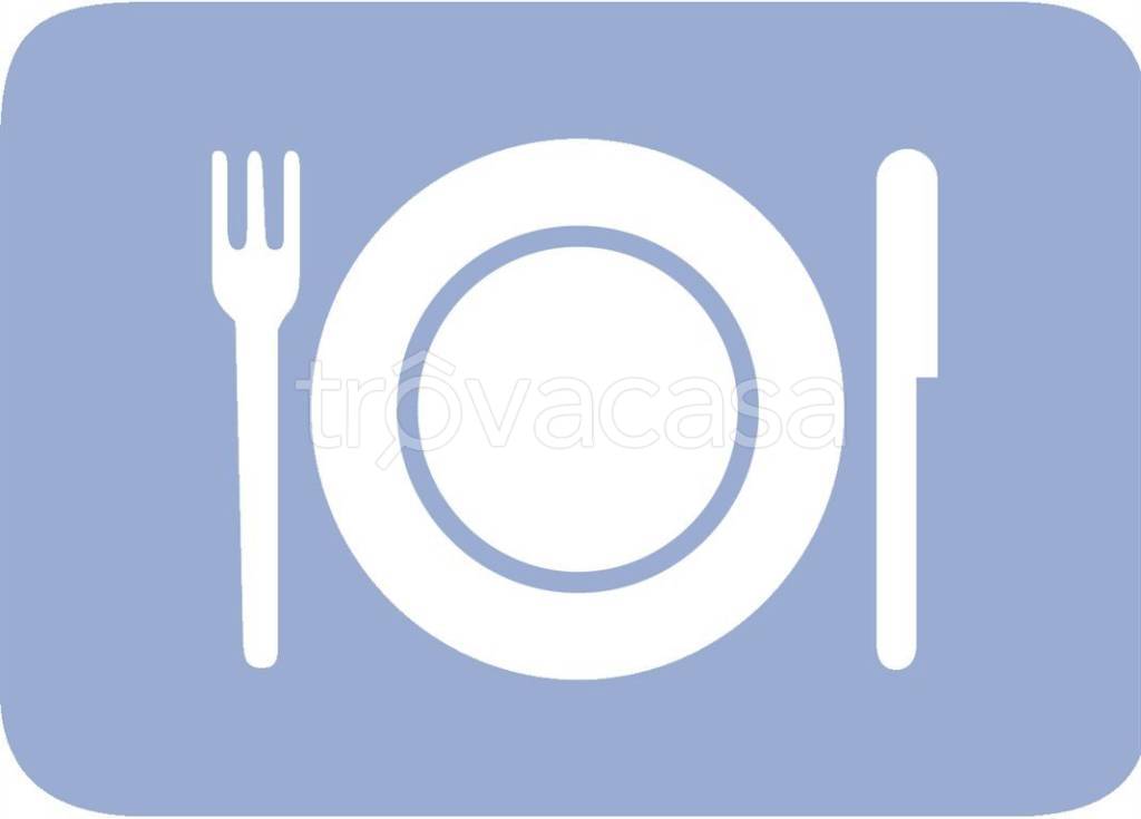 negozio in vendita a Cernusco sul Naviglio