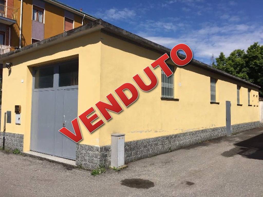 negozio in vendita a Cernusco sul Naviglio