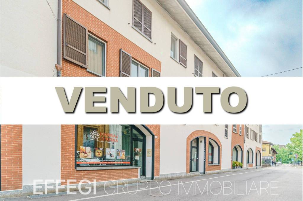 negozio in vendita a Cernusco sul Naviglio