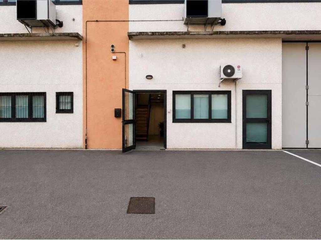 ufficio in vendita a Cernusco sul Naviglio