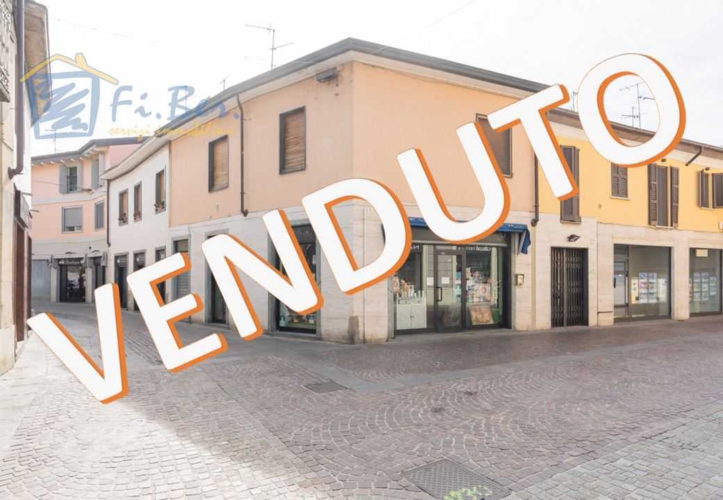 locale commerciale in vendita a Cernusco sul Naviglio