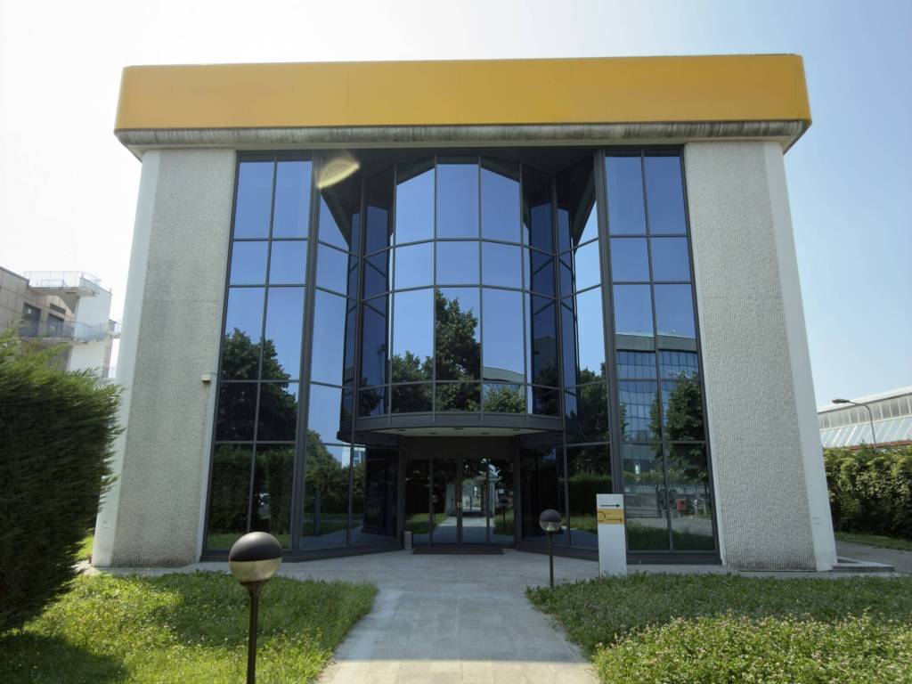 ufficio in vendita a Cernusco sul Naviglio in zona Ronco