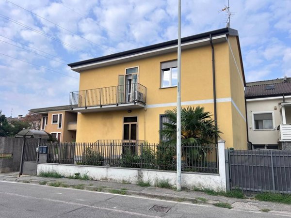 casa indipendente in vendita a Cernusco sul Naviglio