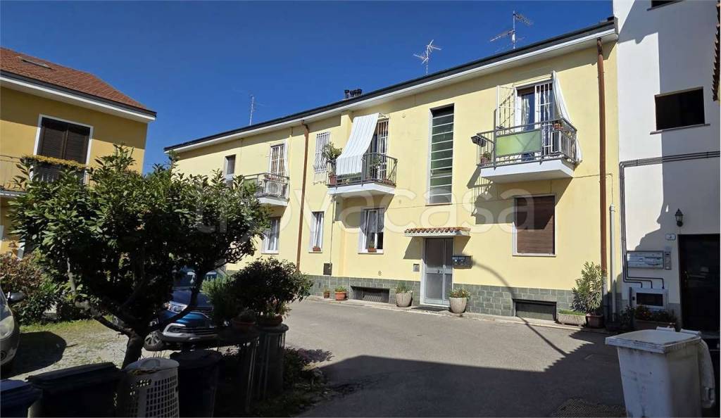 appartamento in vendita a Cernusco sul Naviglio in zona Ronco
