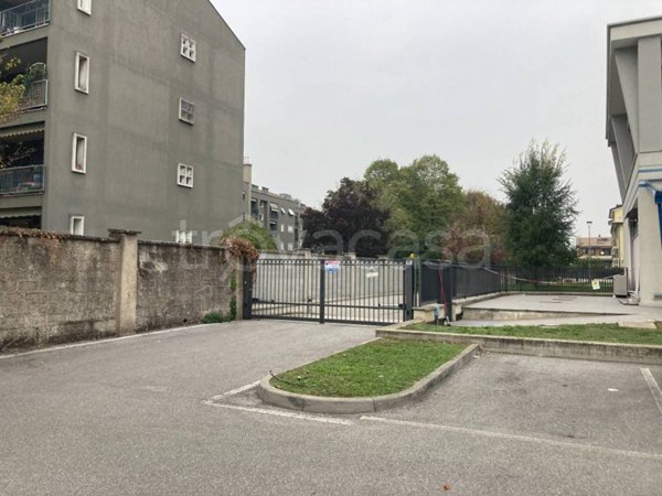 box auto in vendita a Cernusco sul Naviglio