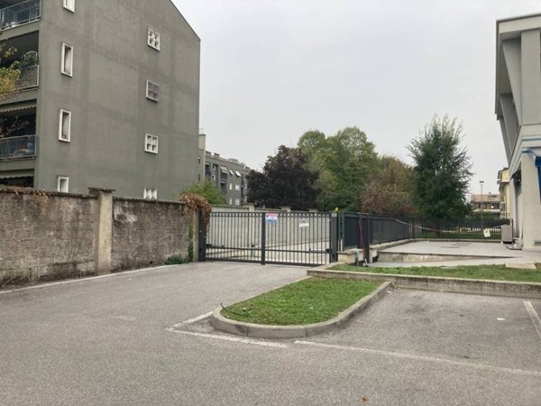box auto in vendita a Cernusco sul Naviglio