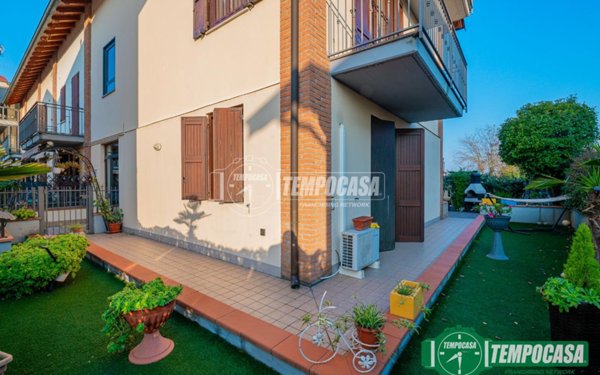 appartamento in vendita a Cerro al Lambro