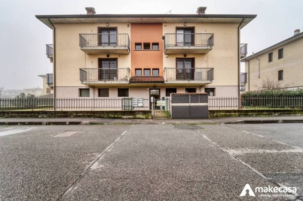 appartamento in vendita a Cerro al Lambro
