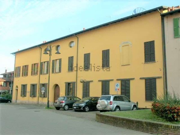 appartamento in vendita a Cerro al Lambro