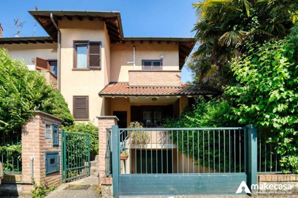 casa indipendente in vendita a Cerro al Lambro