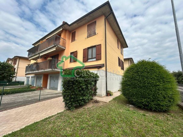 appartamento in vendita a Cerro al Lambro